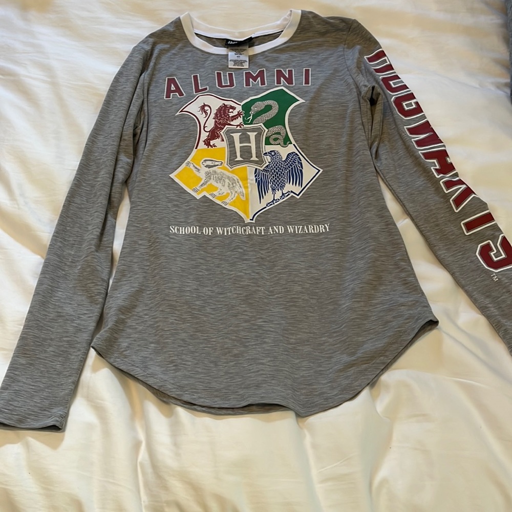 Official Harry Potter Hogwarts Alumni Top